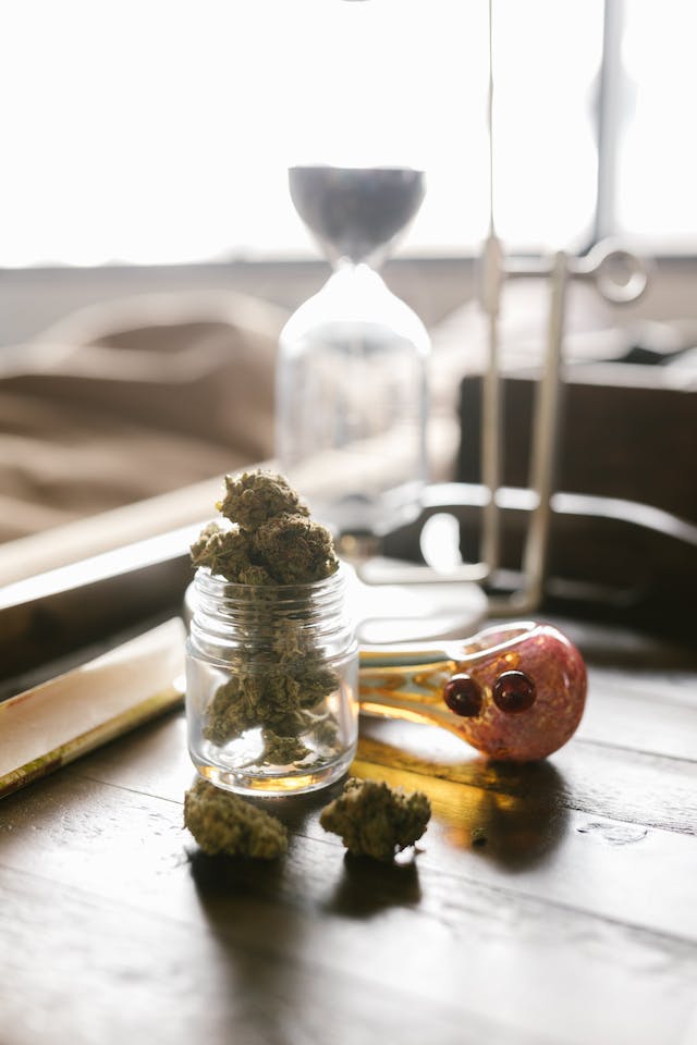Cultiver Votre Propre Cannabis : Conseils et Astuces